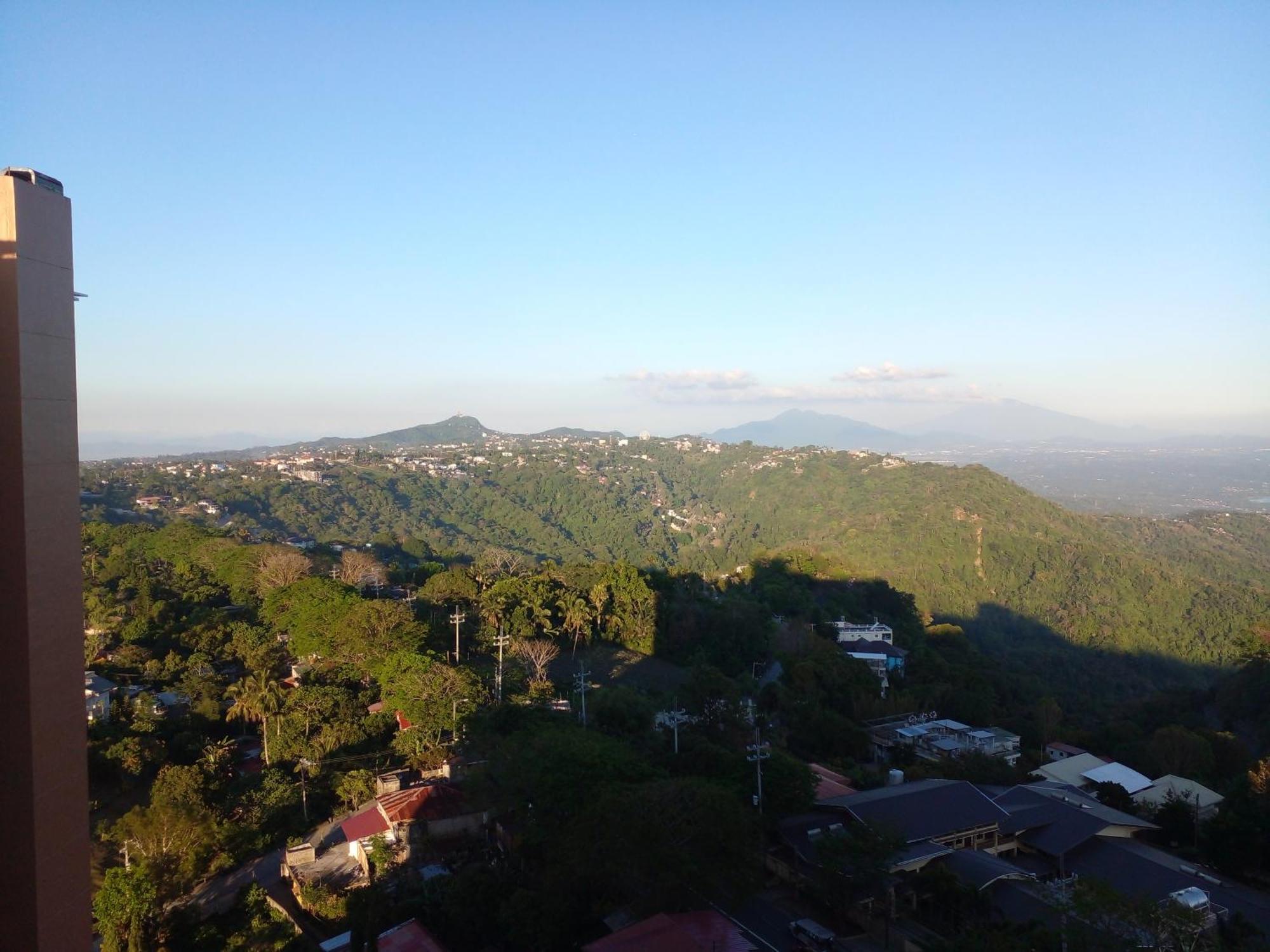 Tagaytay Prime Residences With Swimming Pool & Viewing Deck تاجيتاي الغرفة الصورة