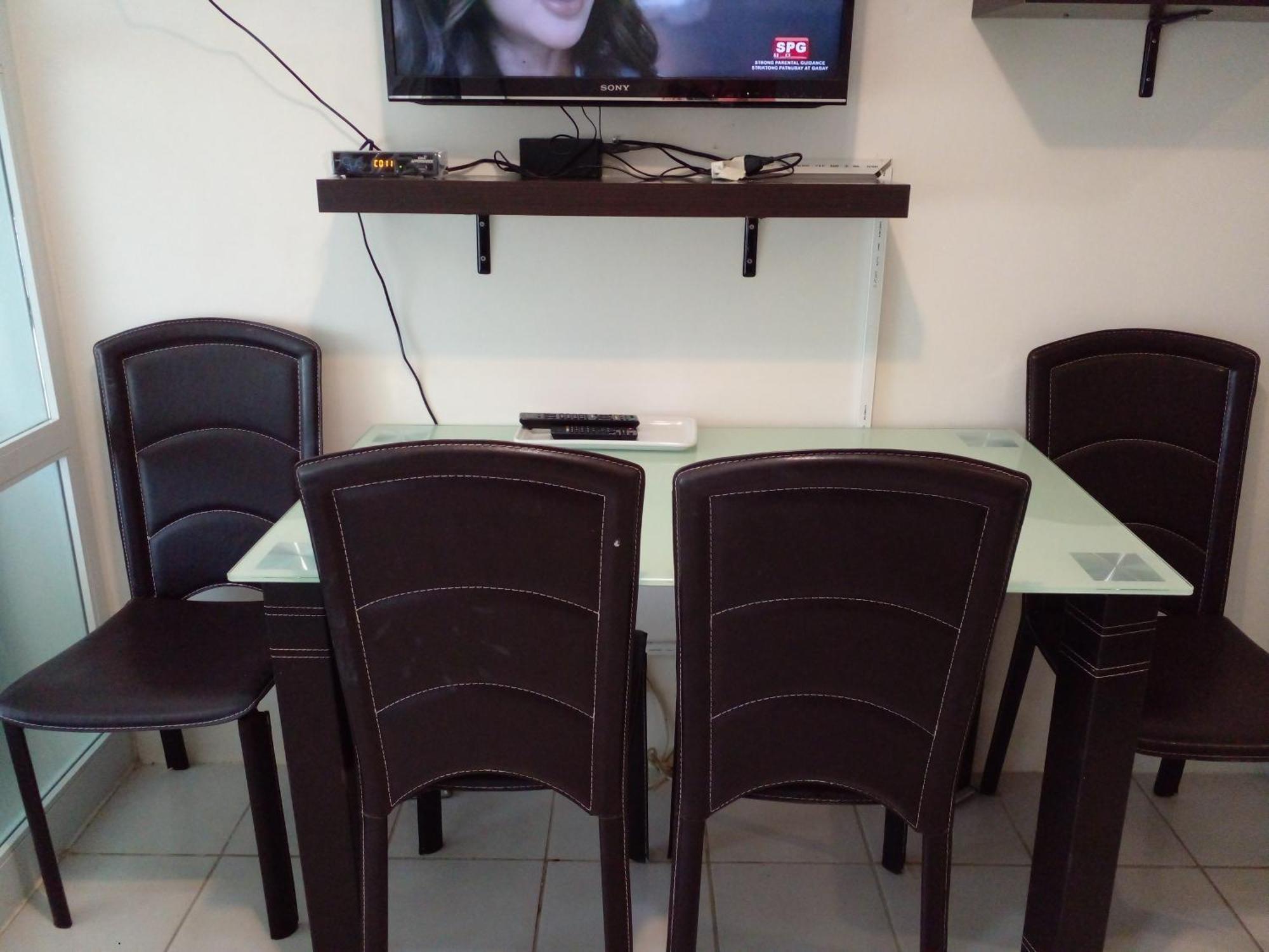 Tagaytay Prime Residences With Swimming Pool & Viewing Deck تاجيتاي الغرفة الصورة